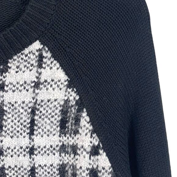 Banana Republic Womens Sz M White/Black Plaid Front Crew Sweater - Picture 5 of 11